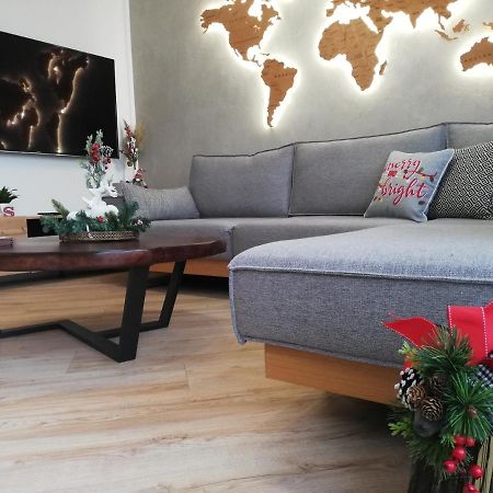 Luxury 80M2 Apartment With Balcony Downtown Thessaloniki Buitenkant foto