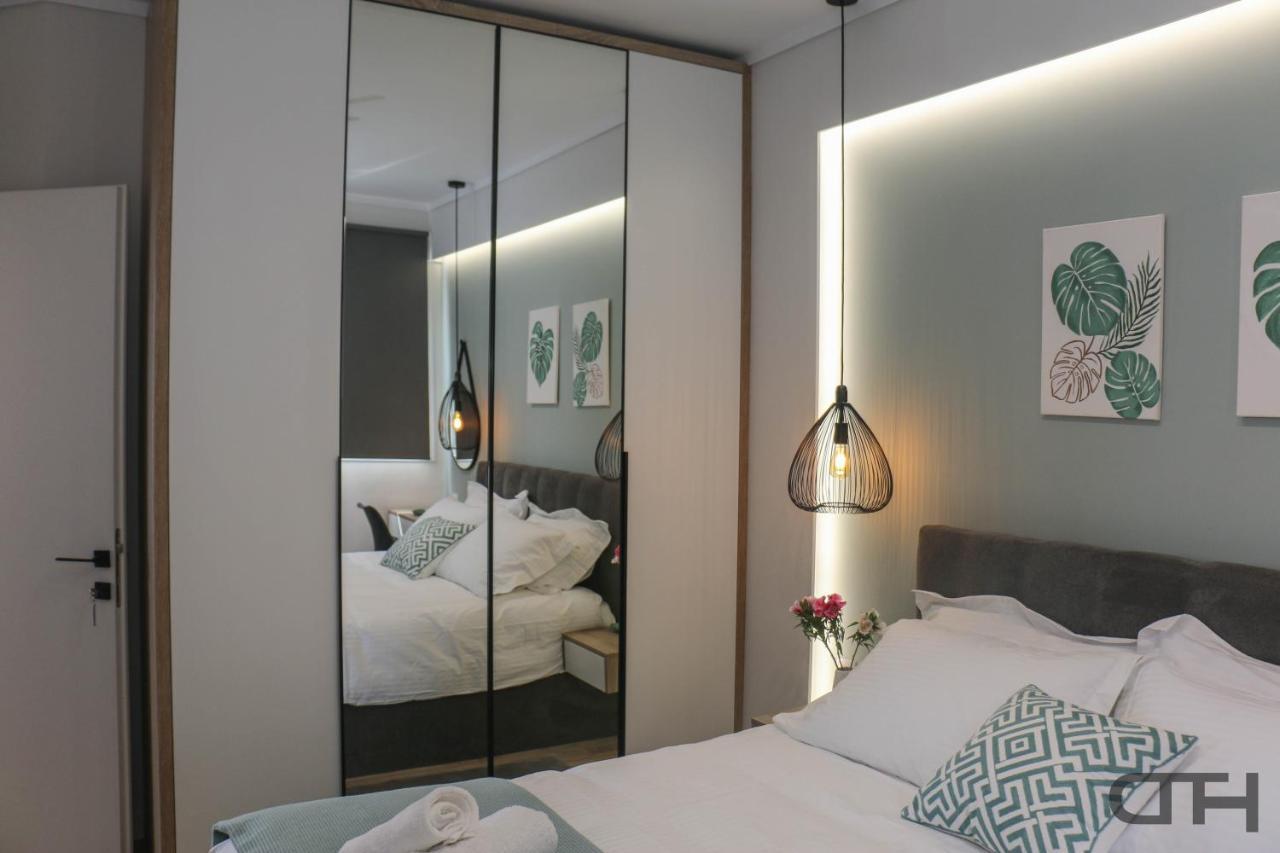 Luxury 80M2 Apartment With Balcony Downtown Thessaloniki Buitenkant foto