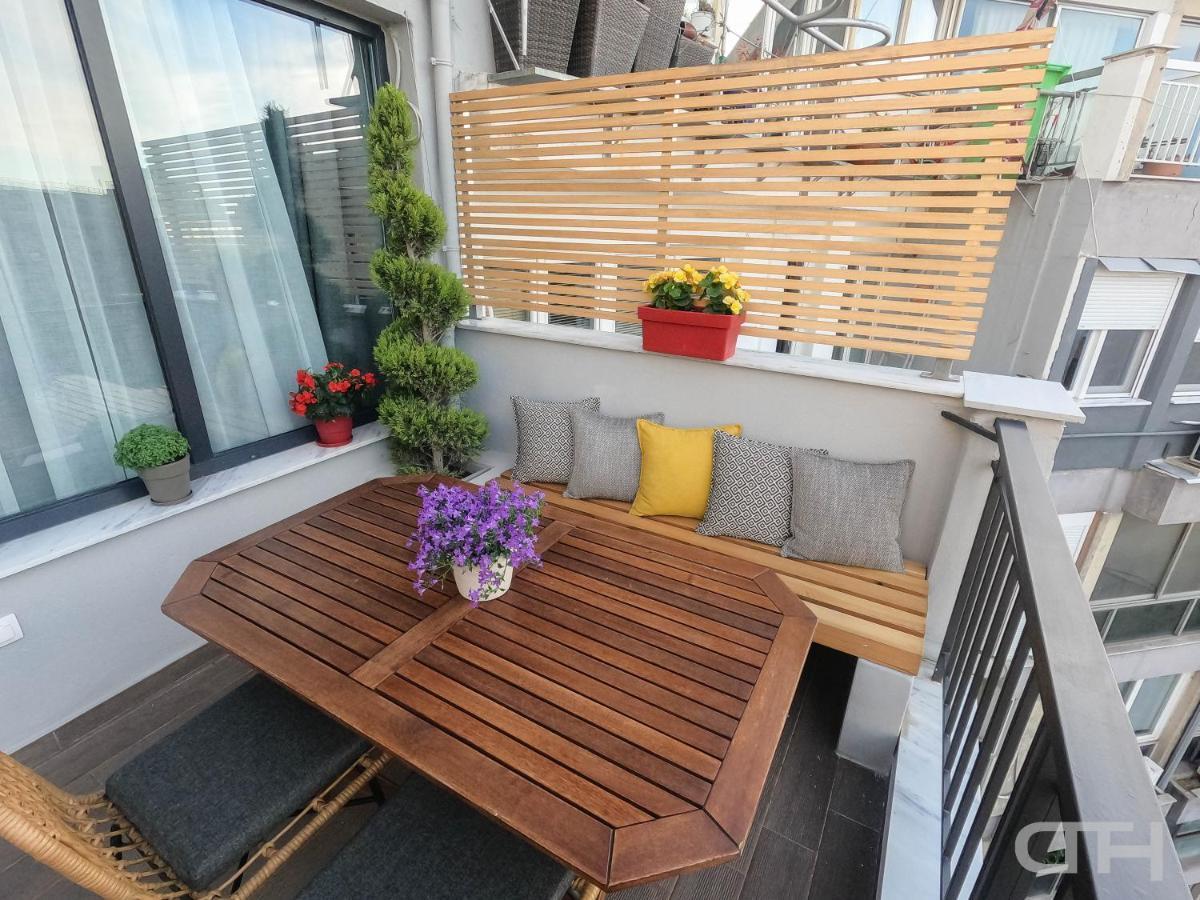 Luxury 80M2 Apartment With Balcony Downtown Thessaloniki Buitenkant foto