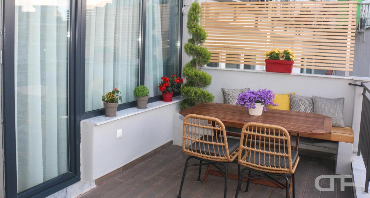 Luxury 80M2 Apartment With Balcony Downtown Thessaloniki Buitenkant foto