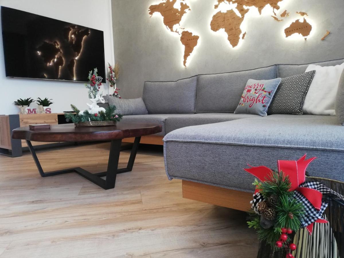 Luxury 80M2 Apartment With Balcony Downtown Thessaloniki Buitenkant foto